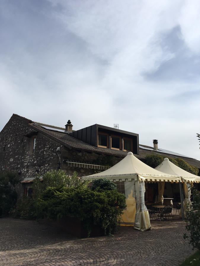 B&B Maso Finisterre Vela Bagian luar foto